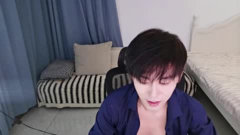 Snapshot of ben705676 chatting on 10, 10, 2025 Ben online show from 10, 10, 2025