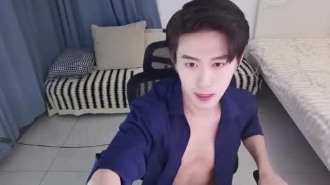 Snapshot of ben705676 chatting on 17, 10, 2025 Ben online show from 17, 10, 2025