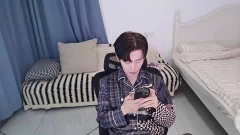 Snapshot of ben705676 chatting on 26, 10, 2025 Ben online show from 26, 10, 2025