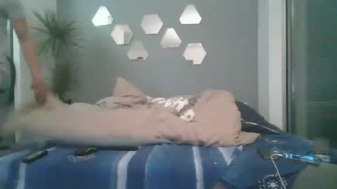 Snapshot of benbare13 chatting on 8, 1, 2025 benbare13 online show from 8, 1, 2025