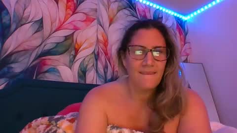 Becky online show from 9, 12, 2024