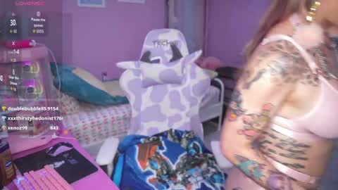 Snapshot of bendymeow chatting on 29, 4, 2026 Bendymeow online show from 29, 4, 2026