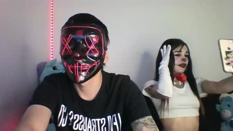 Tiffany and Bengie online show from 1, 11, 2025