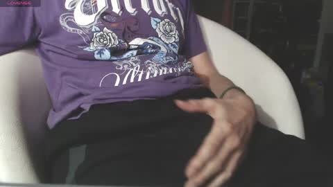 benijamin online show from 13, 4, 2026