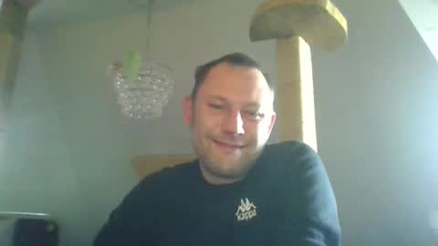 Snapshot of benizio_ chatting on 30, 12, 2024 benizio online show from 30, 12, 2024