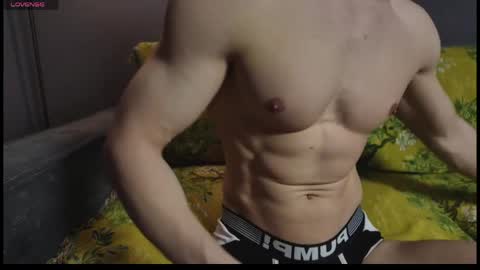 benjaminkarl02 online show from 10, 5, 2026