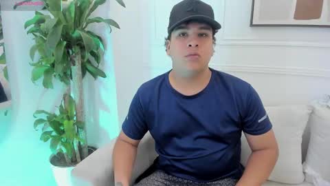 Snapshot of bennett_alejoo chatting on 24, 9, 2025 bennett_alejoo online show from 24, 9, 2025