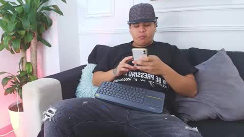 Snapshot of bennett_alejoo chatting on 15, 10, 2025 bennett_alejoo online show from 15, 10, 2025