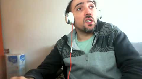 Snapshot of bentish chatting on 7, 12, 2024 bentish online show from 7, 12, 2024