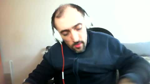 Snapshot of bentish chatting on 2, 2, 2025 bentish online show from 2, 2, 2025