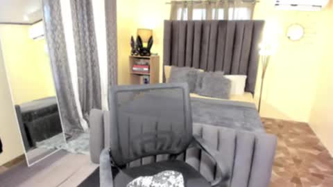 Snapshot of bentlyfuck chatting on 3, 3, 2025 bentlyfuck online show from 3, 3, 2025