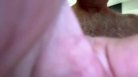 Snapshot of benz10001 chatting on 3, 12, 2024 benz10001 online show from 3, 12, 2024