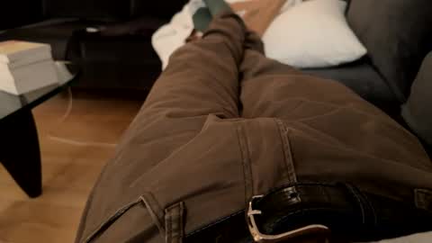 Snapshot of benz10001 chatting on 4, 12, 2024 benz10001 online show from 4, 12, 2024