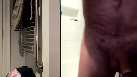 Snapshot of benz10001 chatting on 2, 1, 2025 benz10001 online show from 2, 1, 2025