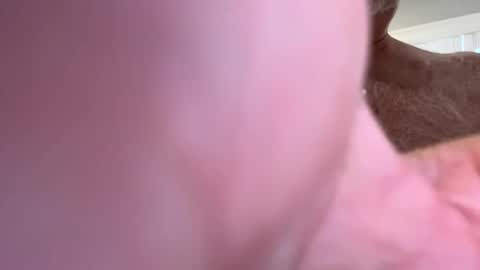 Snapshot of benz10001 chatting on 2, 2, 2025 benz10001 online show from 2, 2, 2025