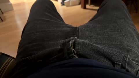 Snapshot of benz10001 chatting on 17, 2, 2025 benz10001 online show from 17, 2, 2025