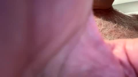 Snapshot of benz10001 chatting on 3, 11, 2025 benz10001 online show from 3, 11, 2025