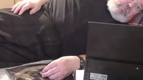 berlinerbaer1963 online show from 26, 4, 2026