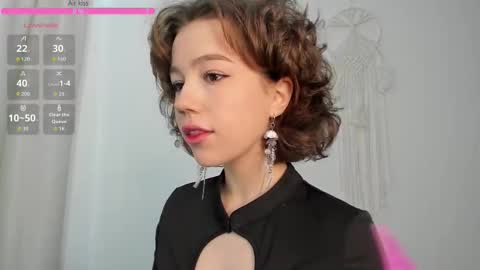 Snapshot of bermudatrait chatting on 17, 11, 2025 Inna online show from 17, 11, 2025