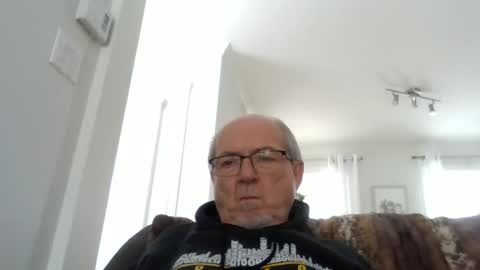 bernard1102 online show from 10, 3, 2025