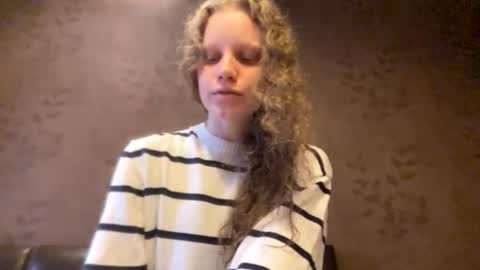 Sophia online show from 19, 10, 2025