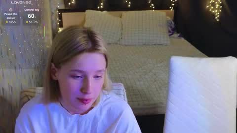 Your sweet Tara and Eva online show from 26, 3, 2026