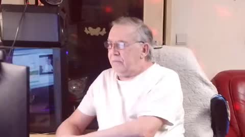 Snapshot of best127 chatting on 7, 3, 2025 jean online show from 7, 3, 2025