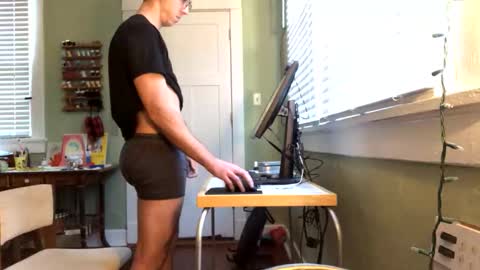 Snapshot of best_triam chatting on 29, 10, 2025 best_triam online show from 29, 10, 2025