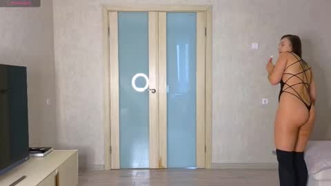 Snapshot of bestgirls2021 chatting on 17, 2, 2025 Hellen and Natali online show from 17, 2, 2025