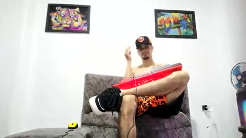 Snapshot of bestia_salvaje chatting on 10, 3, 2025 Andres online show from 10, 3, 2025