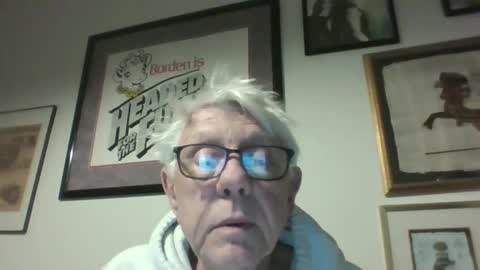 Snapshot of bestshot1951 chatting on 24, 2, 2026 bestshot1951 online show from 24, 2, 2026