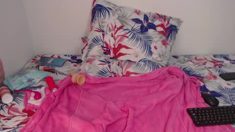 Snapshot of bethany__bigtits4 chatting on 23, 12, 2024 Bethany bigtits4s room online show from 23, 12, 2024