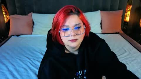 betttydark online show from 28, 9, 2025