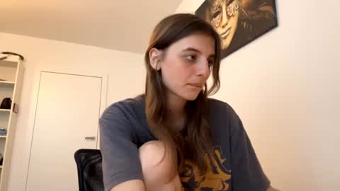 Lina online show from 8, 7, 2026