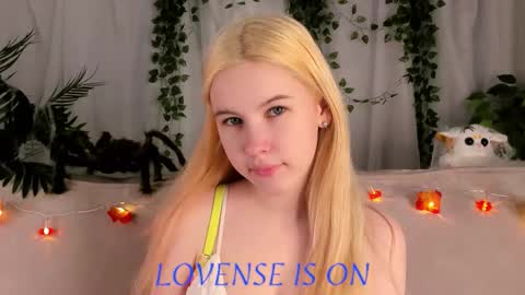 Eliz online show from 20, 10, 2025