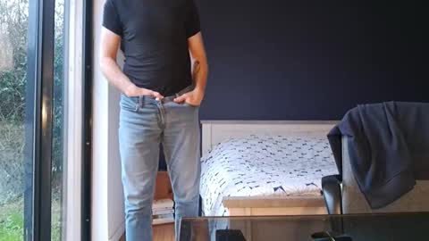 Snapshot of bi_french69 chatting on 1, 1, 2025 My name is David and if you like public exhibitions you wont be disappointed with me LoL - My favorite vibes is 44 online show from 1, 1, 2025