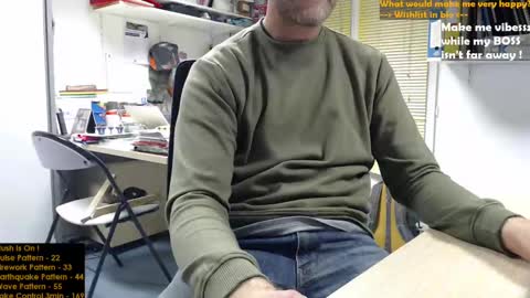 Snapshot of bi_french69 chatting on 6, 1, 2025 My name is David and if you like public exhibitions you wont be disappointed with me LoL - My favorite vibes is 44 online show from 6, 1, 2025