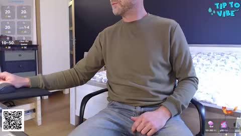 Snapshot of bi_french69 chatting on 20, 1, 2025 My name is David and if you like public exhibitions you wont be disappointed with me LoL - My favorite vibes is 44 online show from 20, 1, 2025
