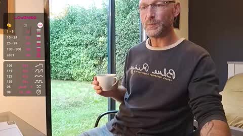 Snapshot of bi_french69 chatting on 17, 9, 2025 My name is David and if you like public exhibitions you wont be disappointed with me LoL - My favorite vibes is 44 online show from 17, 9, 2025
