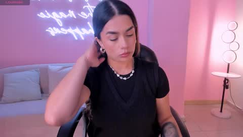 Bianca Pierce online show from 5, 3, 2026