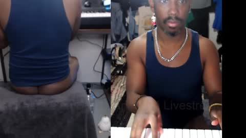 BicepsandFrot online show from 21, 9, 2025