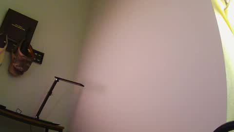 Snapshot of bidadwitabooty chatting on 16, 12, 2025 bidadwitabooty online show from 16, 12, 2025