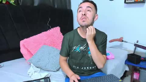 john and cris online show from 25, 5, 2026