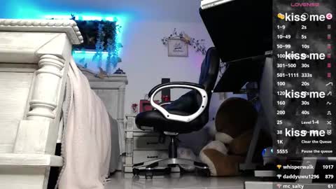 Lava online show from 25, 2, 2025