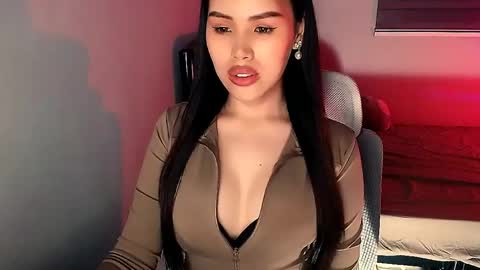 Snapshot of bigassslutdoll chatting on 8, 6, 2026 Mia online show from 8, 6, 2026