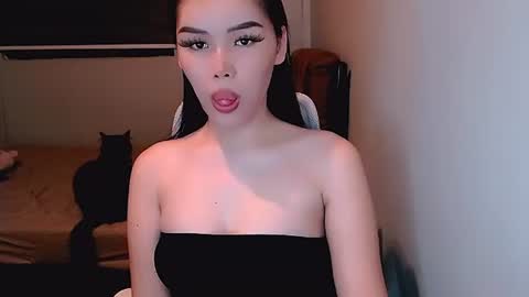 Snapshot of bigassslutdoll chatting on 2, 7, 2026 Mia online show from 2, 7, 2026
