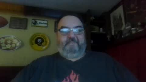 Snapshot of bigbear1971 chatting on 6, 1, 2025 bigbear1971 online show from 6, 1, 2025