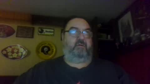 Snapshot of bigbear1971 chatting on 12, 1, 2025 bigbear1971 online show from 12, 1, 2025