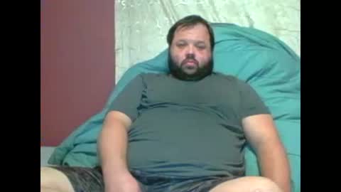 Snapshot of bigbear3287 chatting on 17, 12, 2025 Liam online show from 17, 12, 2025