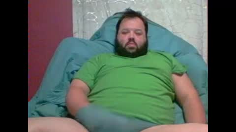 Snapshot of bigbear3287 chatting on 23, 12, 2025 Liam online show from 23, 12, 2025